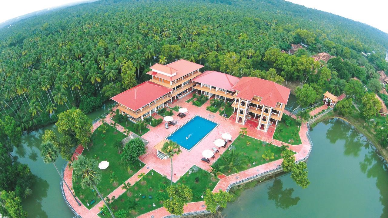 Isola Di Cocco Ayurvedic Beach Resort Poovar Exterior foto
